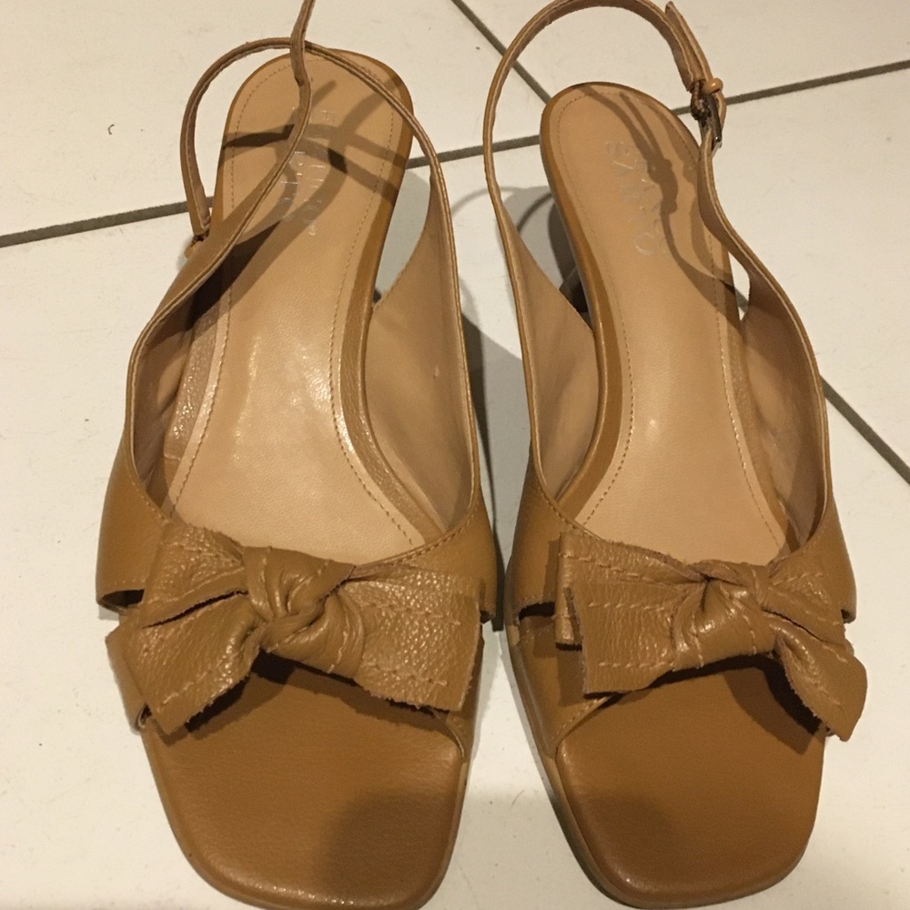 Franco Sarto Leather Kitten Heeled Sling back Sandals